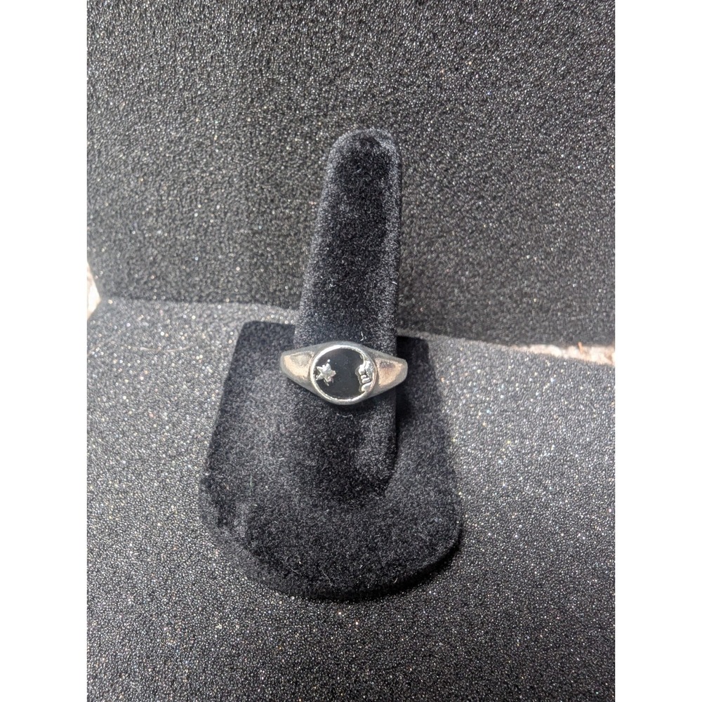 Silver‎ Toned With Black Moon And Star Ring - Size 7
